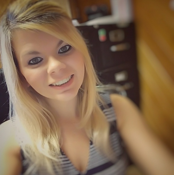 Welcome to My Closet! - Picture 1 of 12